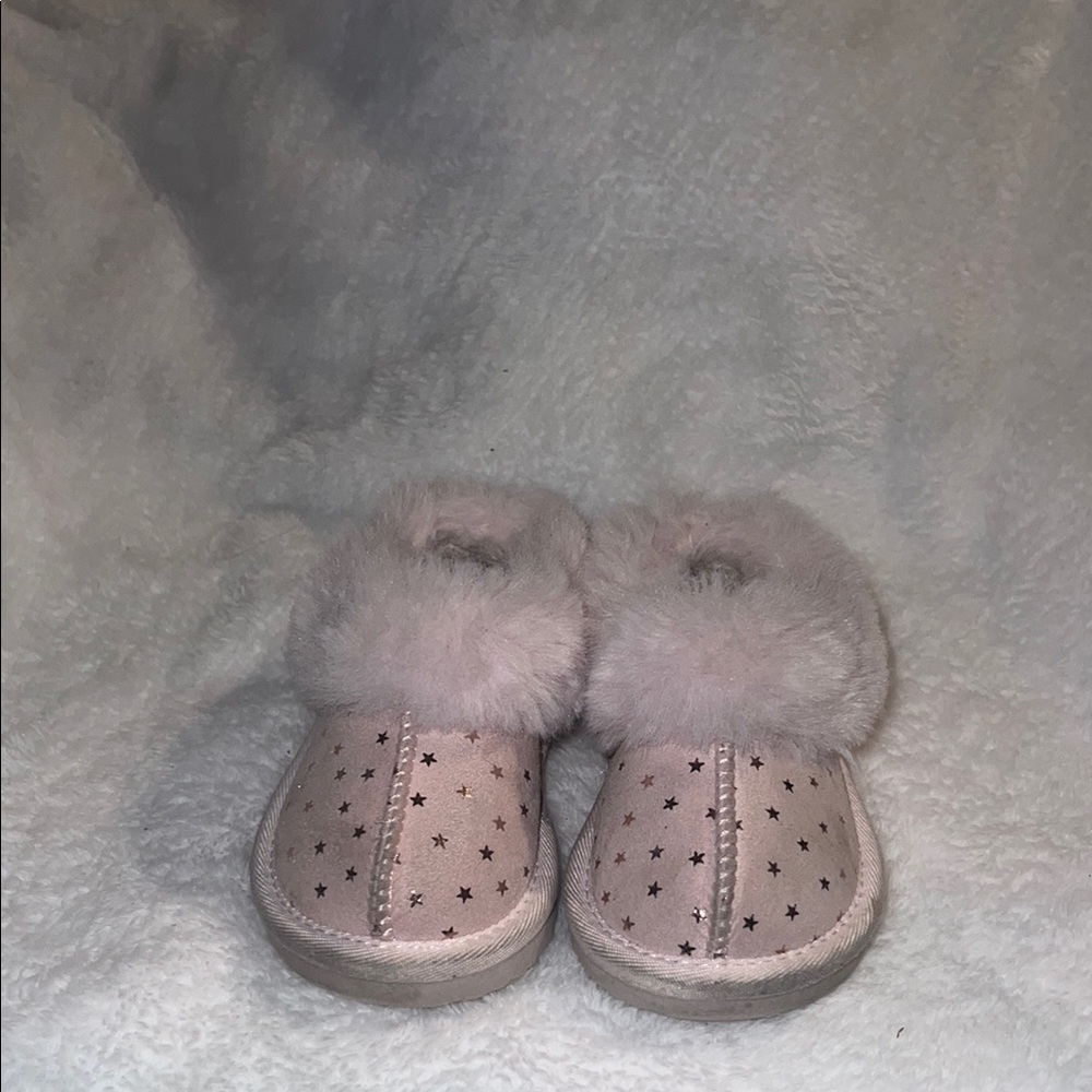 Baby Pink Star Fur-Lined Slippers